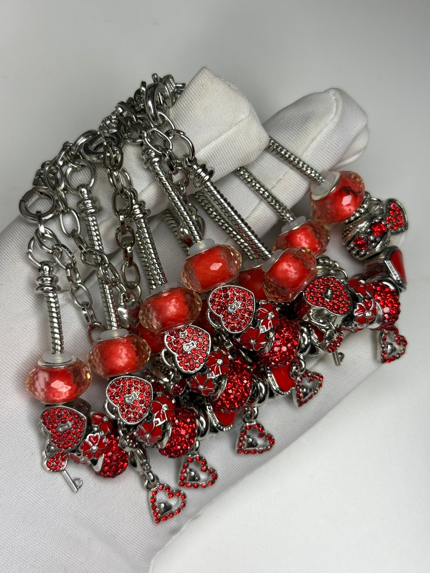 “Key to my heart” charm bracelet (1 piece)