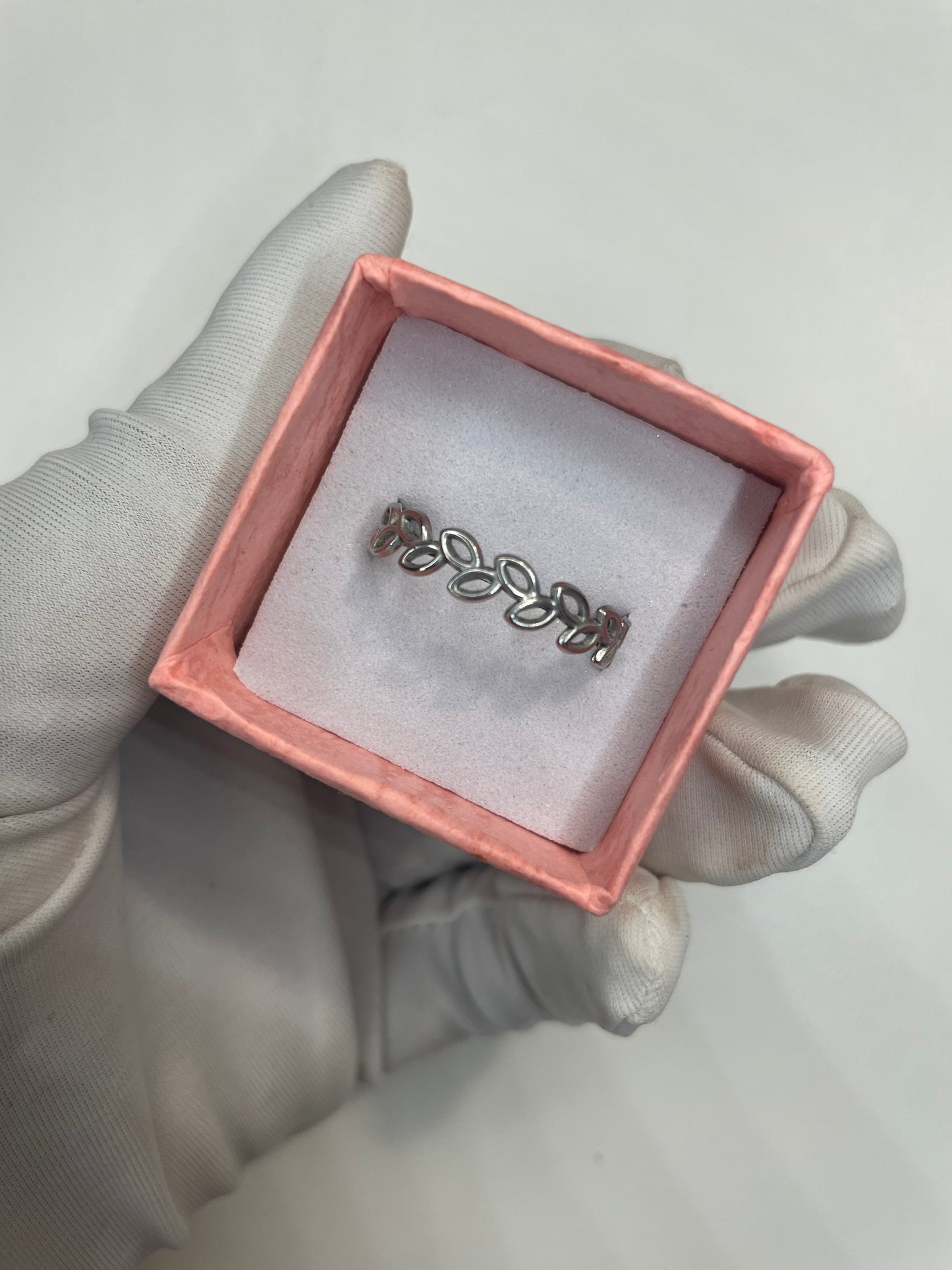 Silver leaf vine ring (adjustable)