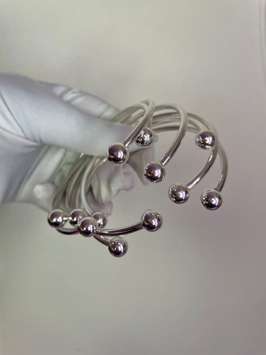 Adjustable ball end bangle ( 1 piece )